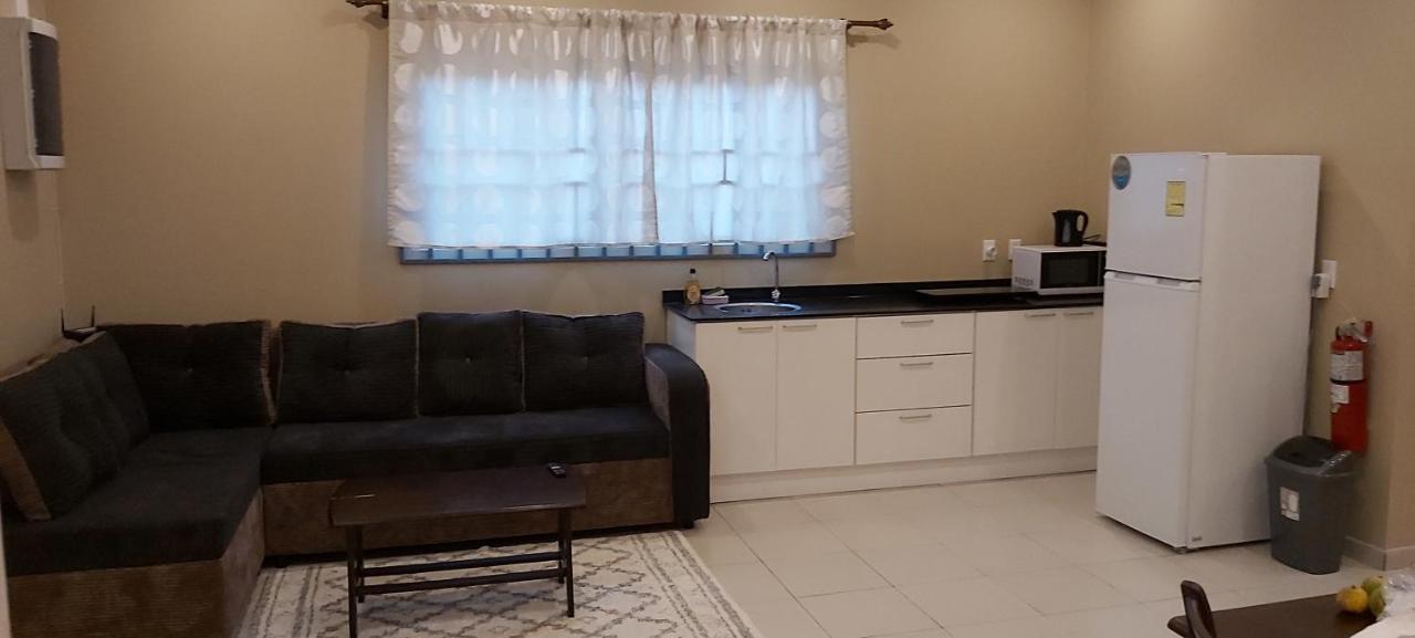 Waterland Suites 帕拉马里博 外观 照片