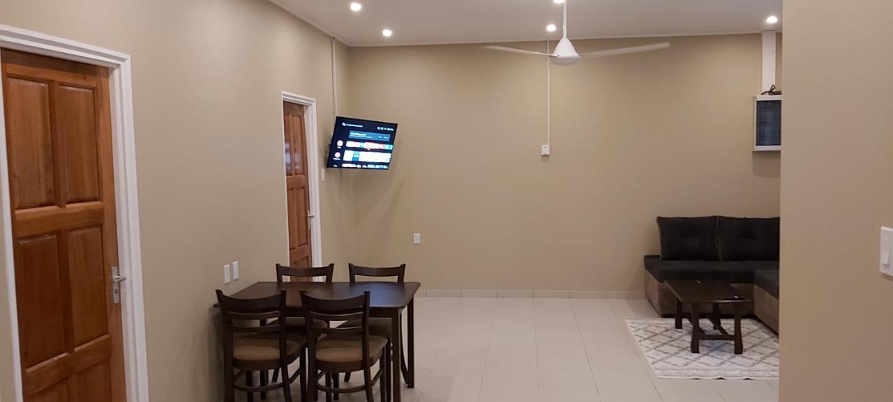 Waterland Suites 帕拉马里博 外观 照片
