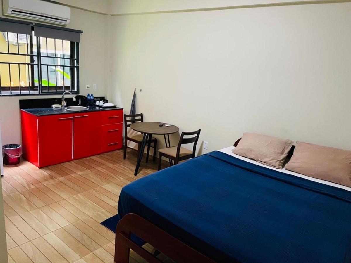 Waterland Suites 帕拉马里博 外观 照片