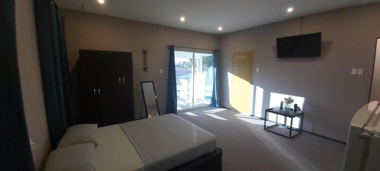 Waterland Suites 帕拉马里博 外观 照片