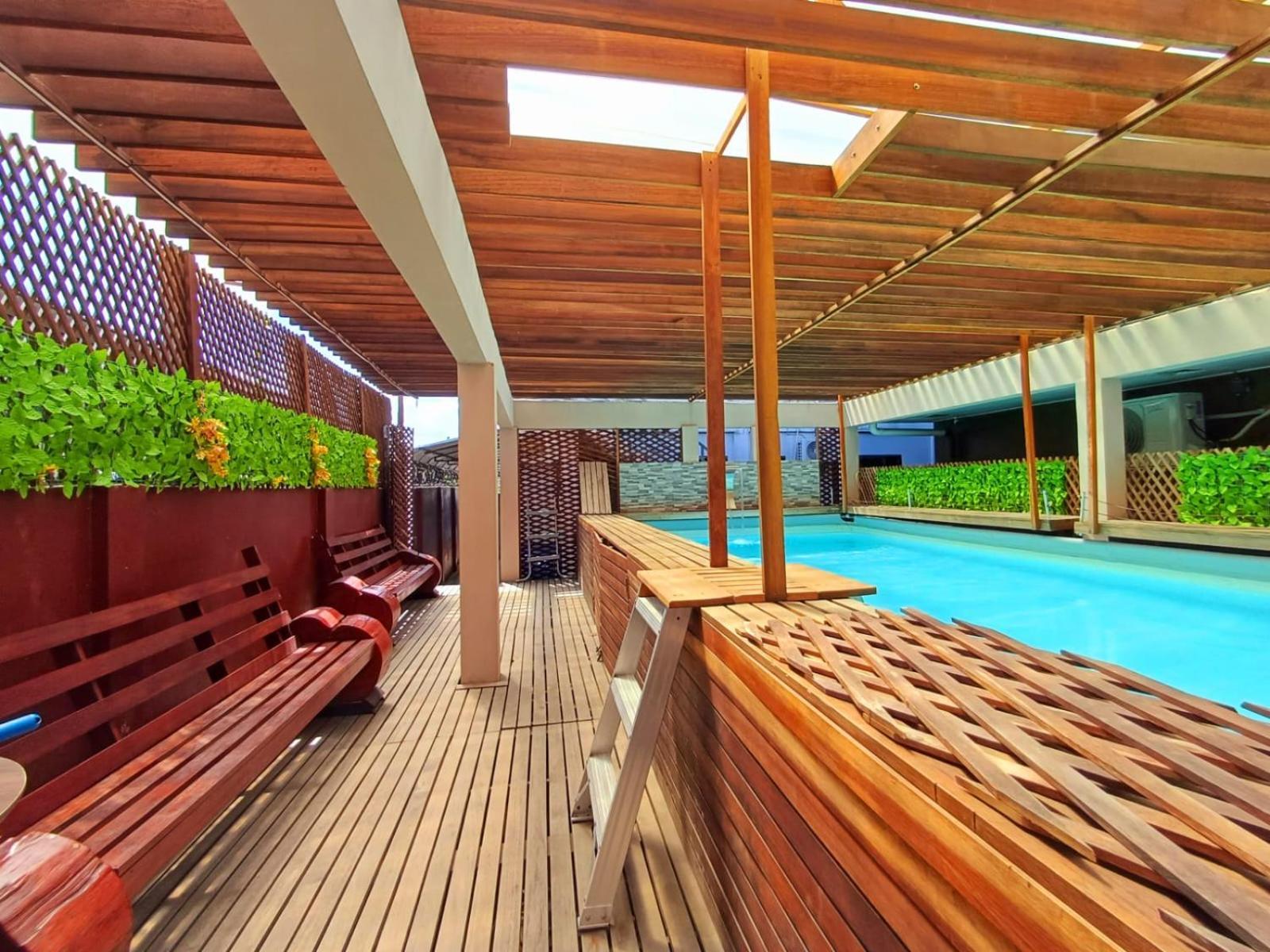 Waterland Suites 帕拉马里博 外观 照片