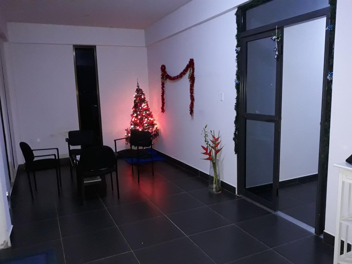 Waterland Suites 帕拉马里博 外观 照片