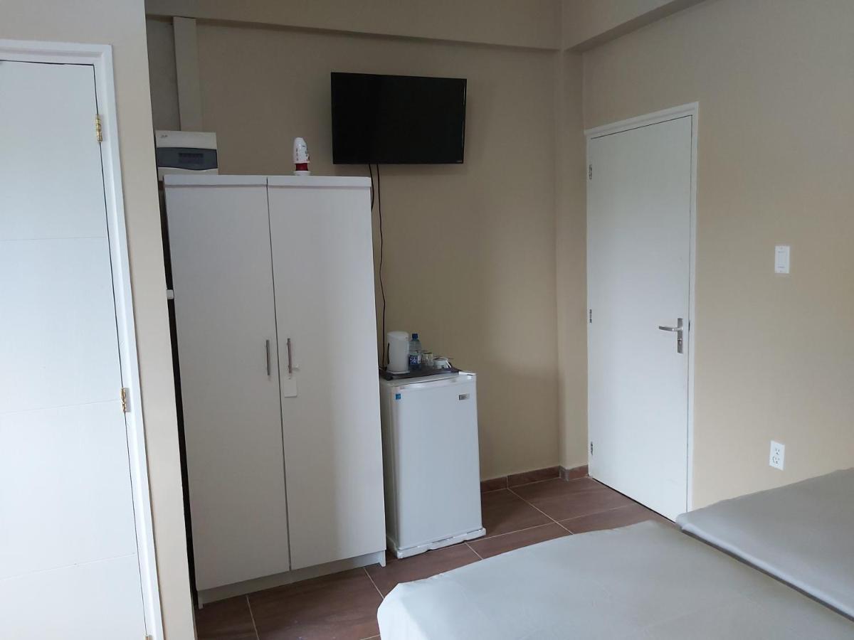 Waterland Suites 帕拉马里博 外观 照片